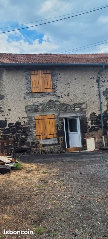 Maison à louer, 60m², Saint-Genès-Champanelle