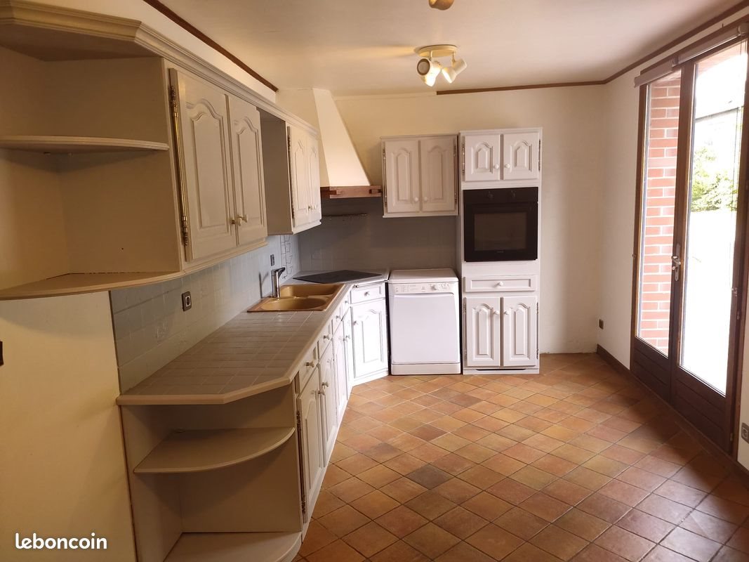 Maison à louer, 220m², Montmain