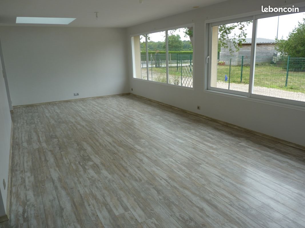 Maison à louer, 220m², Montmain
