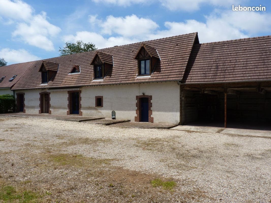 Maison à louer, 220m², Montmain