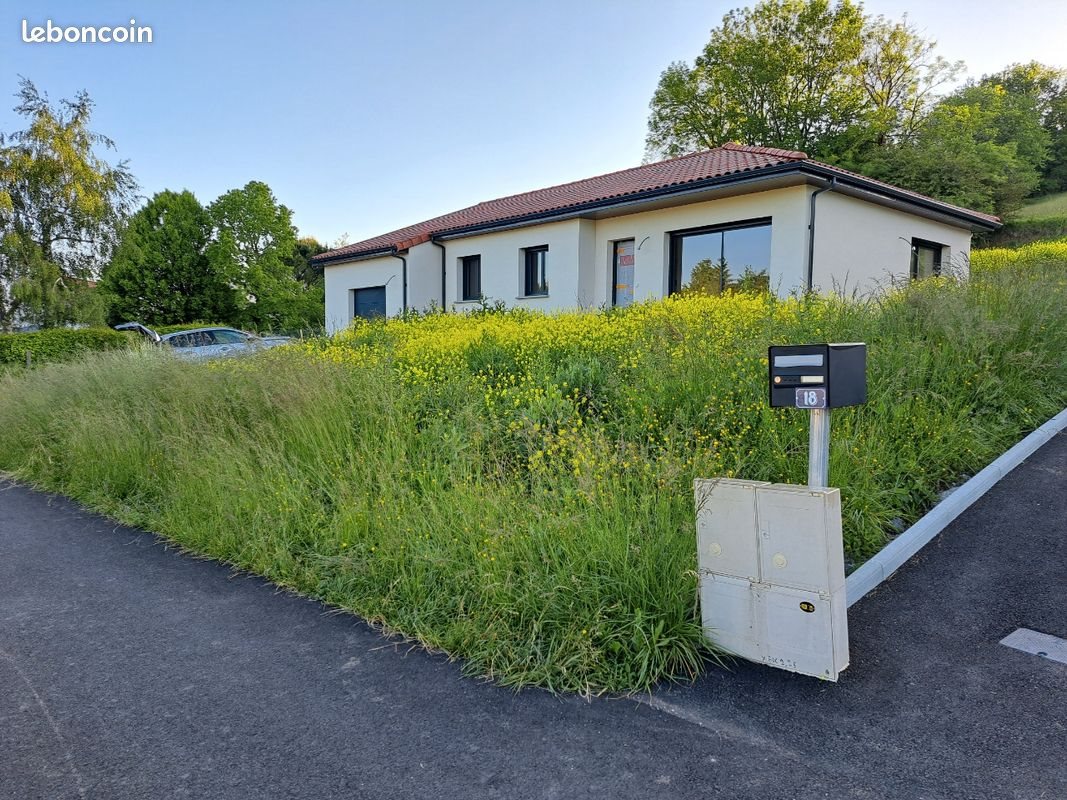 Maison à louer, 101m², Naucelles