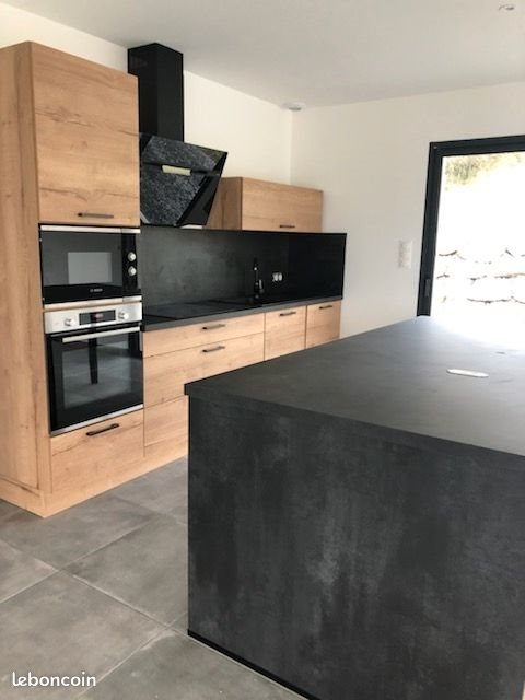 Maison à louer, 101m², Naucelles