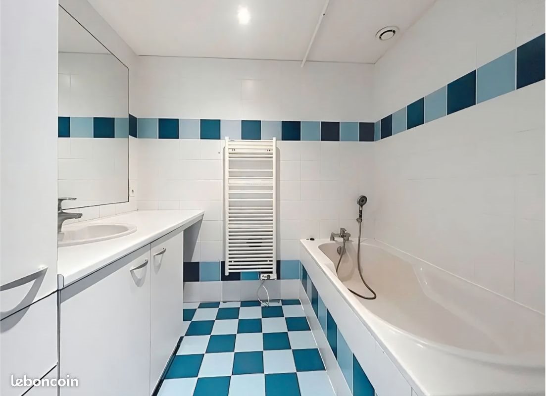 Appartement à louer, 79m², Lille