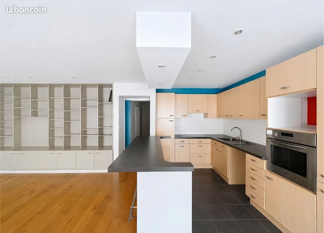 Appartement à louer, 79m², Lille