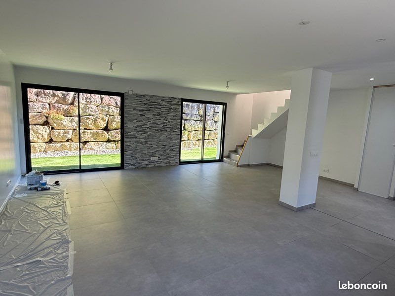 Maison à louer, 106m², Sillingy
