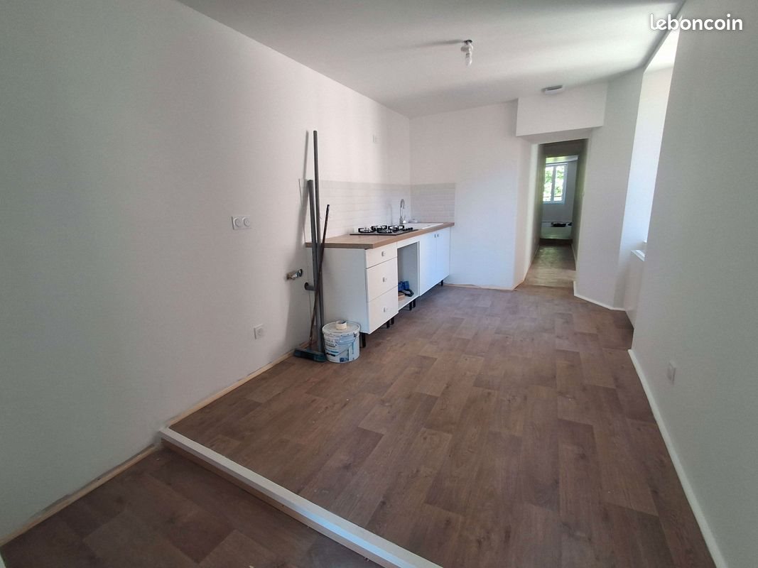 Appartement à louer, 58m², Lamastre