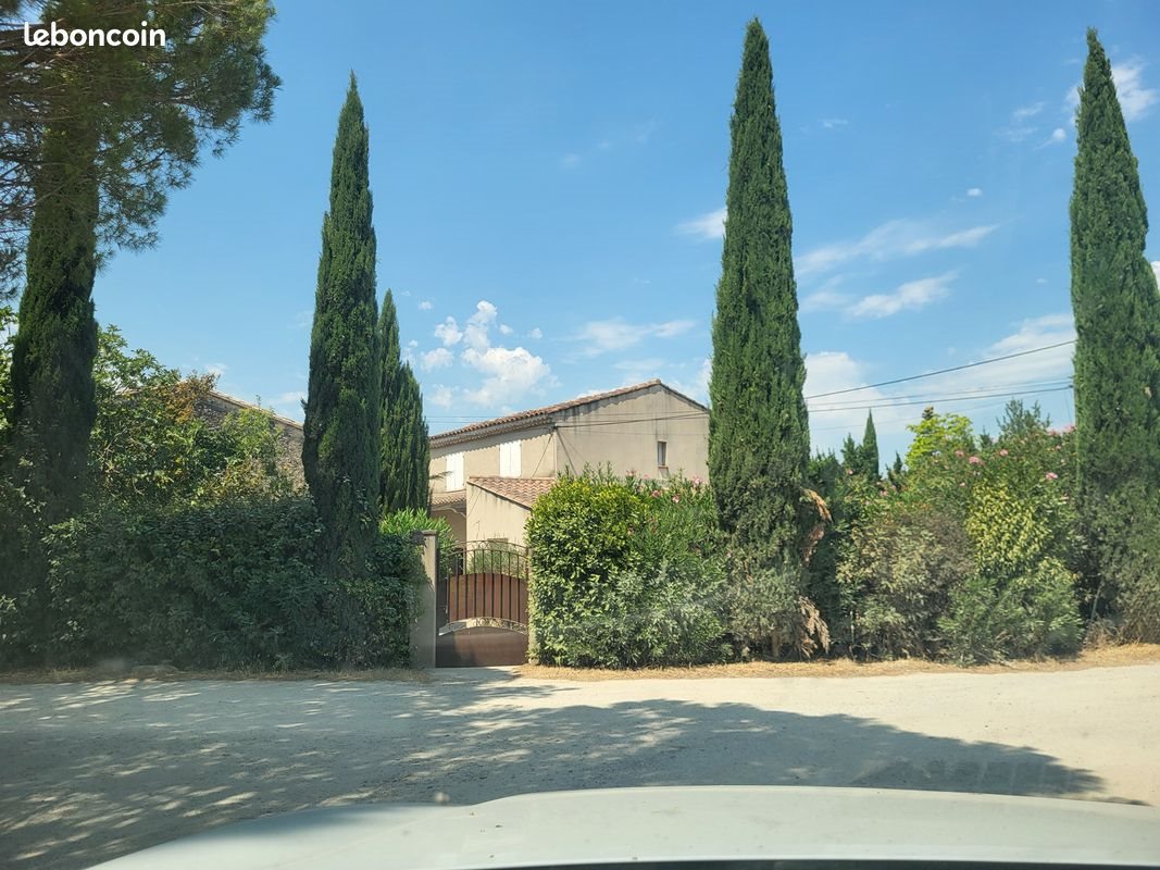Maison à vendre, 190m², Eyguières