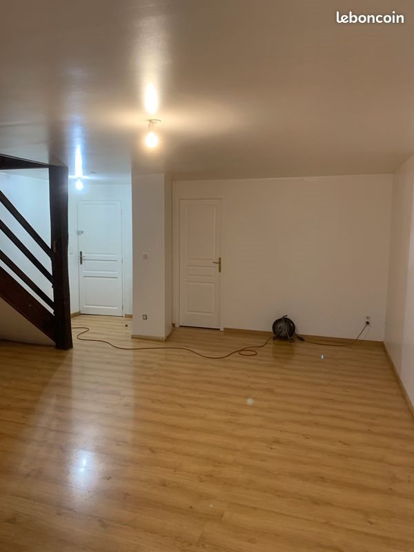Appartement à louer, 99m², Exincourt