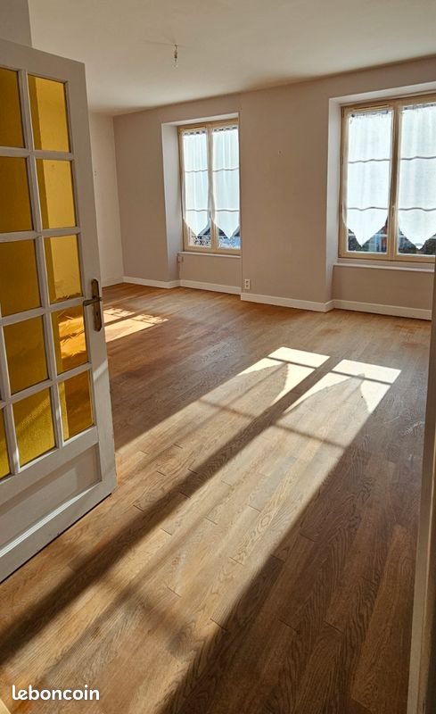 Appartement à louer, 65m², Meyssac
