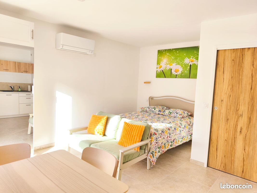 Appartement à louer, 23m², Saint-Mitre-les-Remparts
