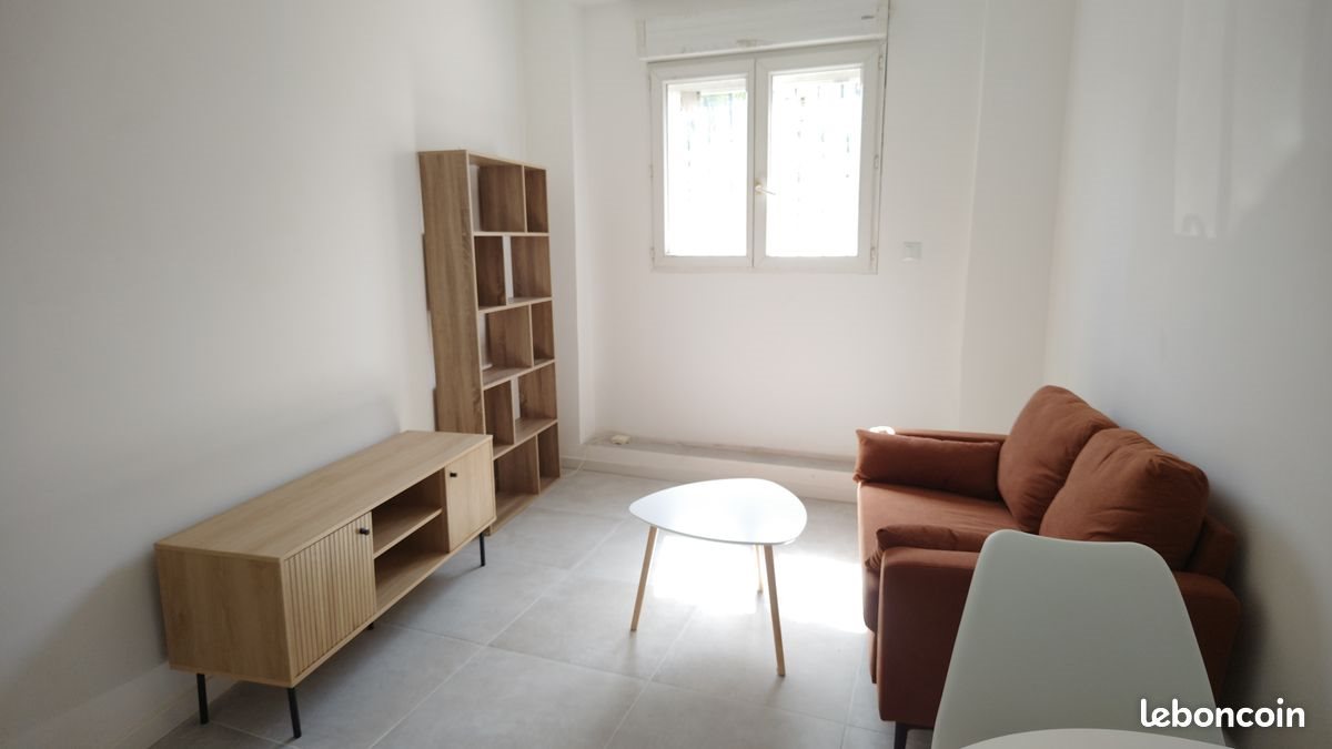 Appartement à louer, 42m², Nîmes