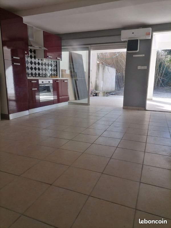 Maison à louer, 80m², Mallemort