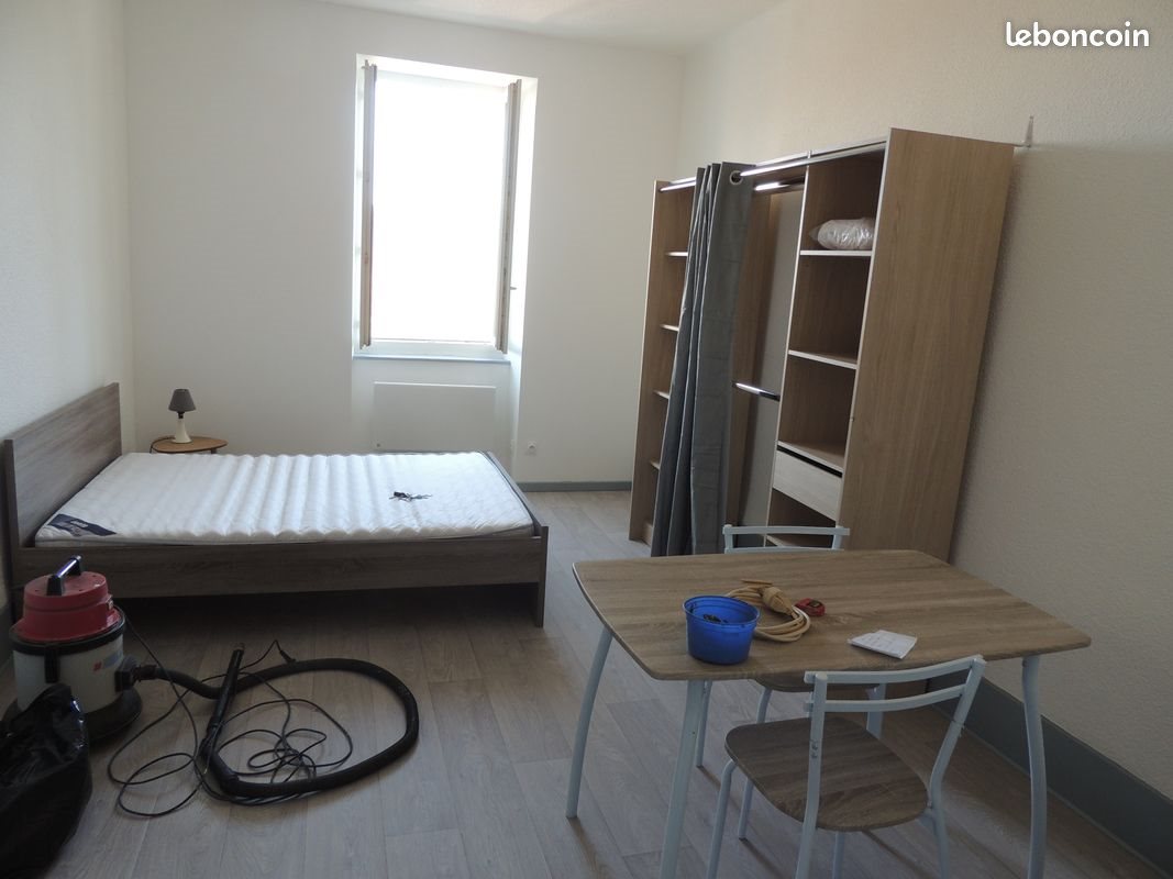 Appartement à louer, 25m², Privas
