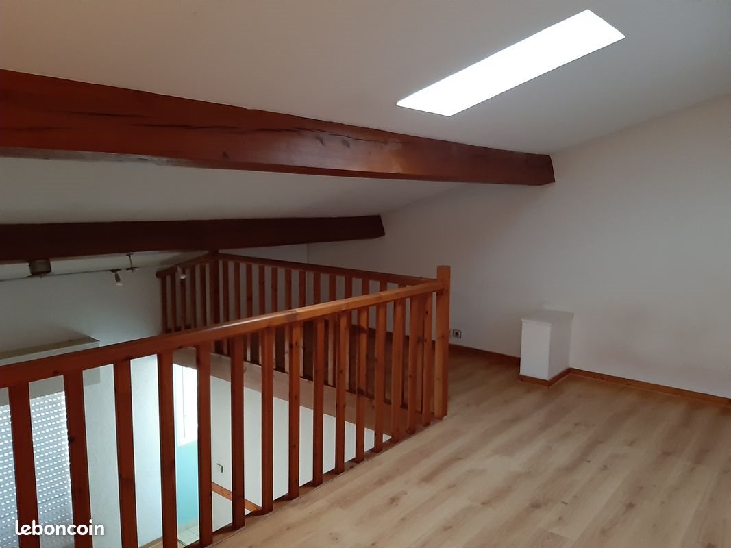 Appartement à louer, 40m², Saintes