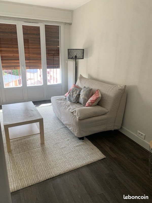 Appartement à louer, 55m², Moulins