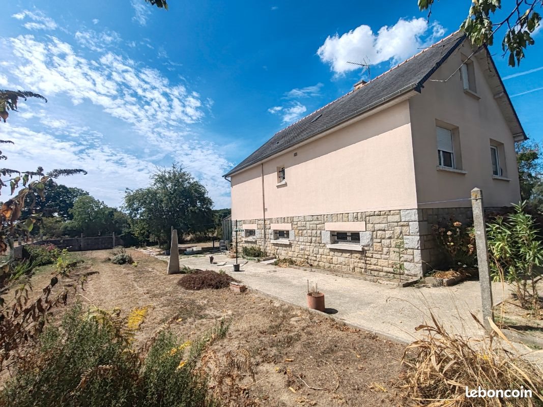Maison à vendre, 101m², Bobital