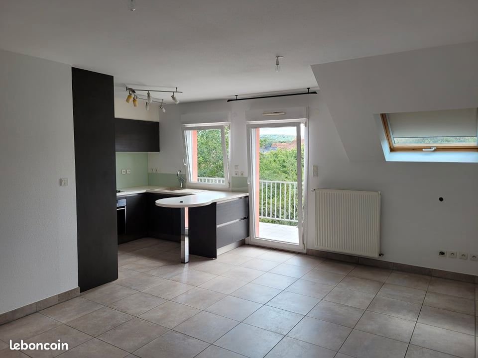 Appartement à louer, 70m², Landser