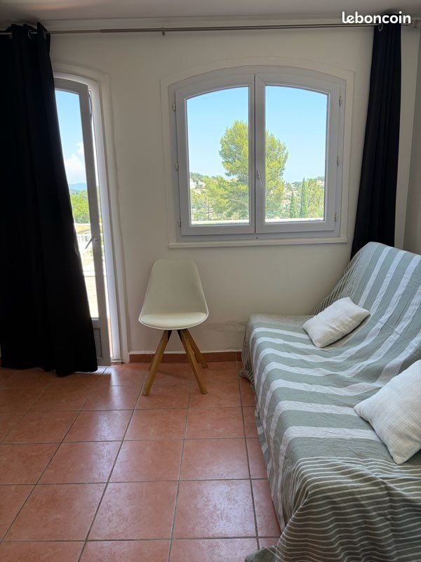 Appartement à louer, 27m², Roquebrune-sur-Argens