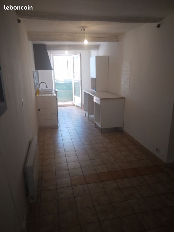 Appartement à louer, 27m², Pierrefeu-du-Var
