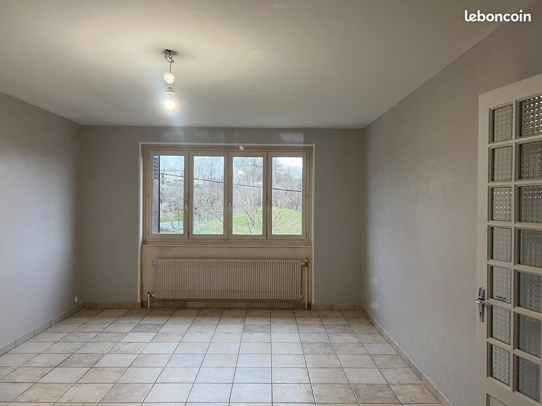 Appartement à louer, 70m², Craponne