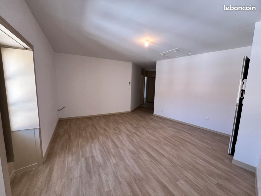 Appartement à louer, 60m², Châteauneuf-sur-Charente