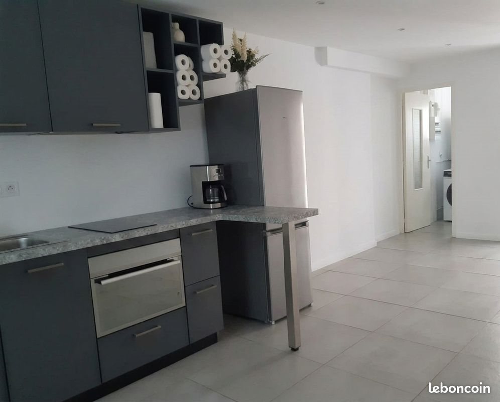 Appartement à louer, 75m², Saint-Mitre-les-Remparts