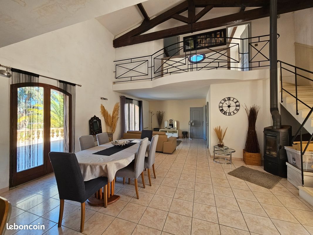 Maison à louer, 110m², Le Plan-de-la-Tour