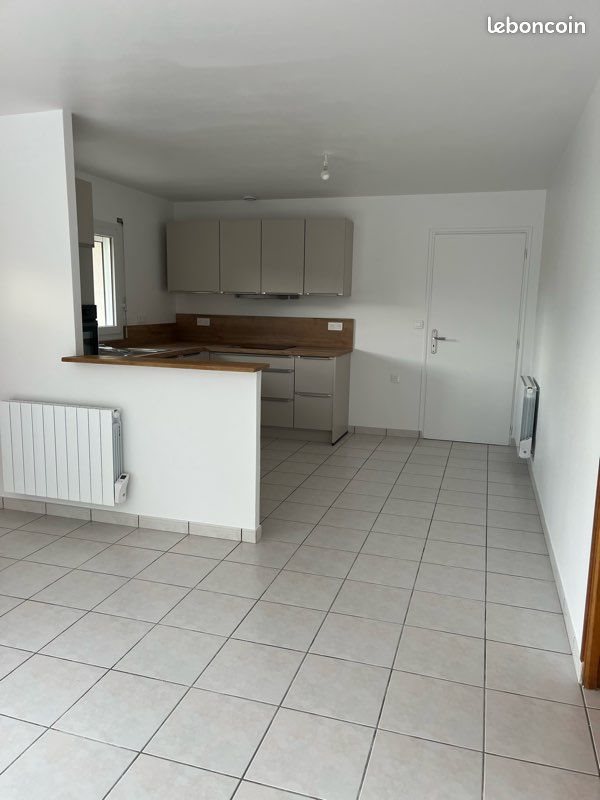 Maison à louer, 70m², Mellac
