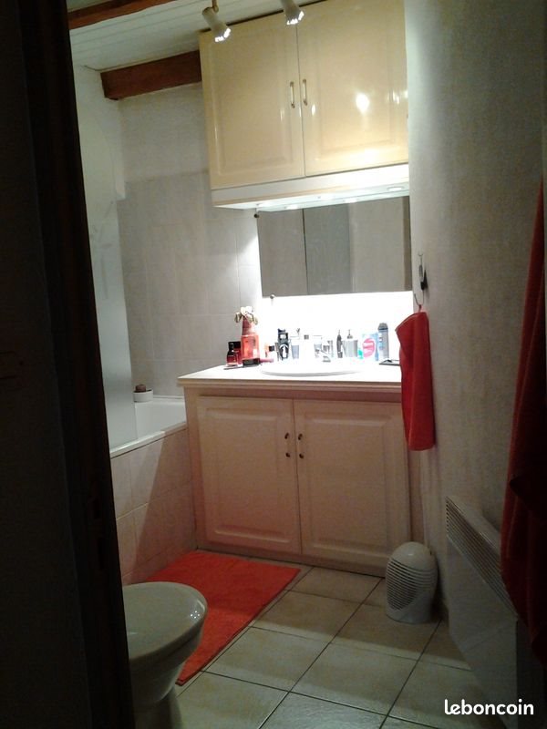 Appartement à louer, 71m², Cuers