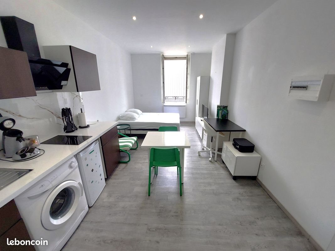 Appartement à louer, 21m², Saint-Etienne