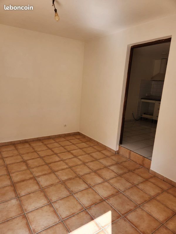 Appartement à louer, 65m², Cormatin