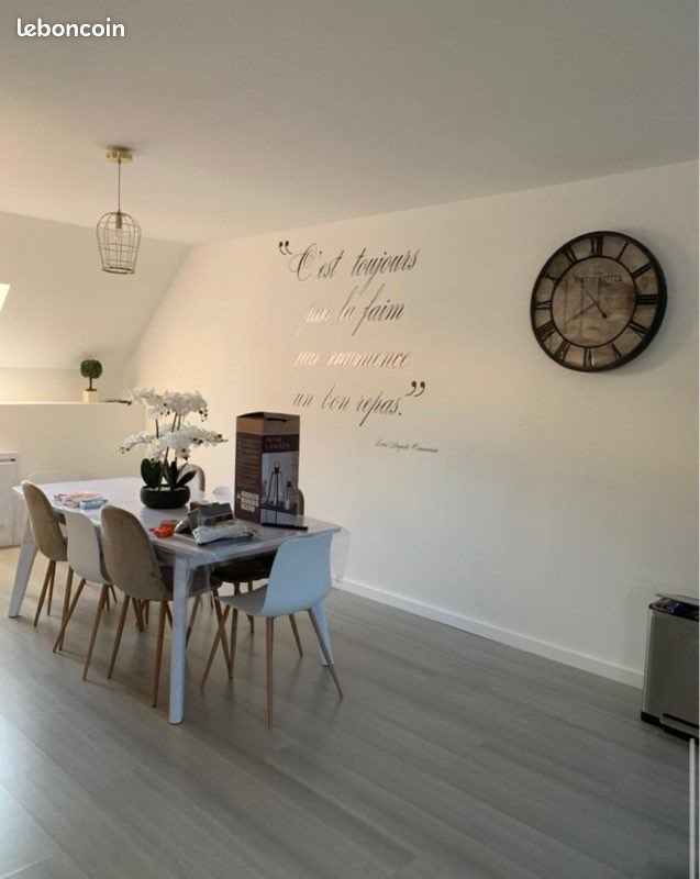 Appartement à louer, 70m², Sedan