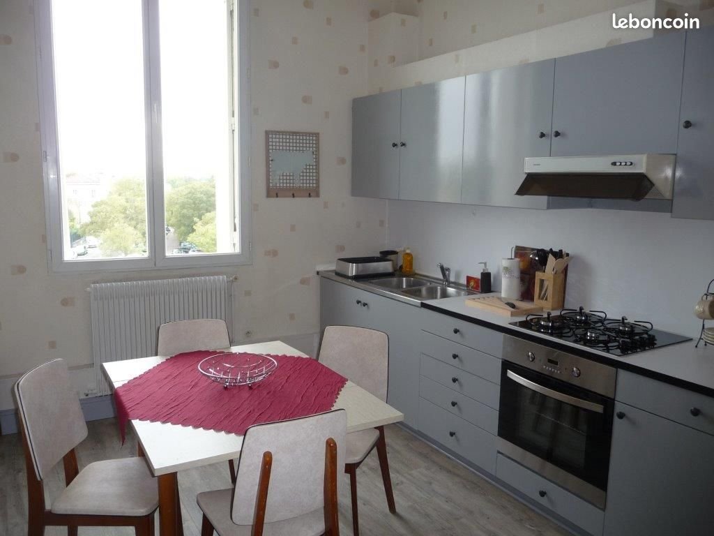 Appartement à louer, 81m², Libourne