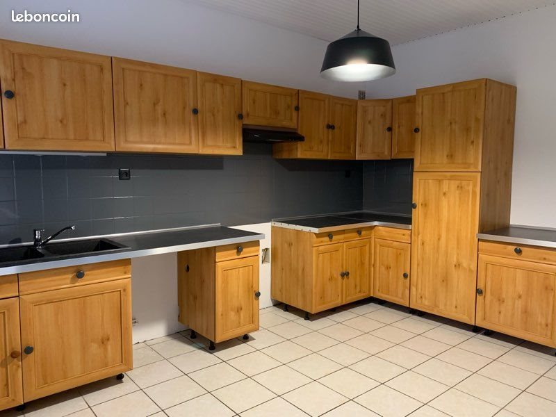 Appartement à louer, 62m², Roussillon