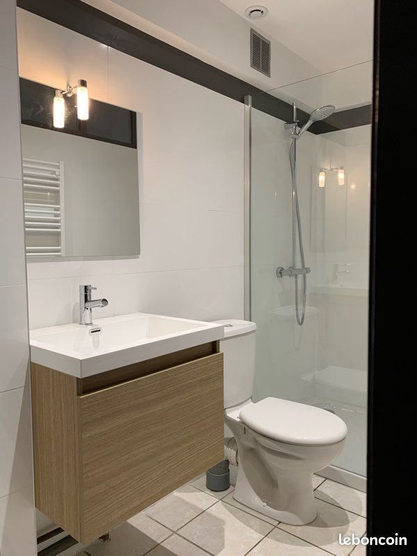 Appartement à louer, 62m², Roussillon