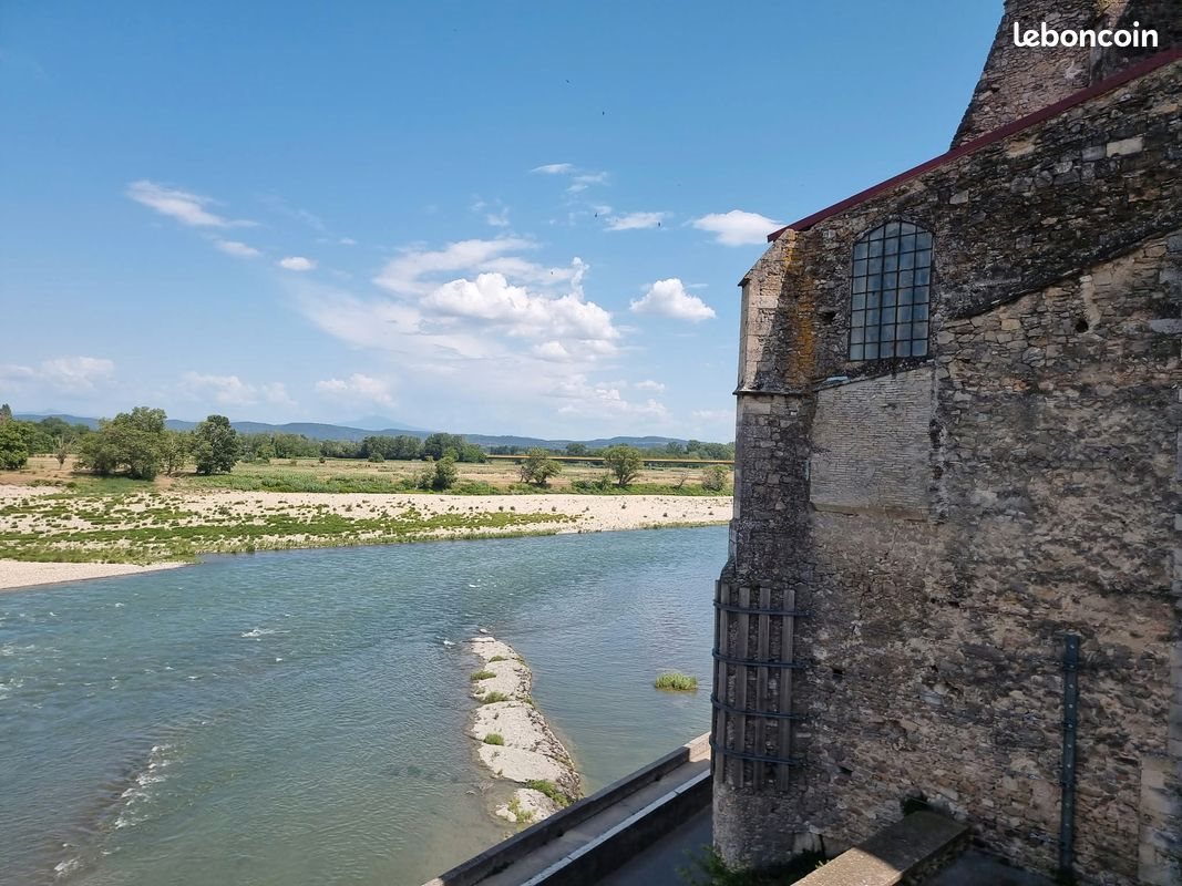 Appartement à louer, 110m², Pont-Saint-Esprit