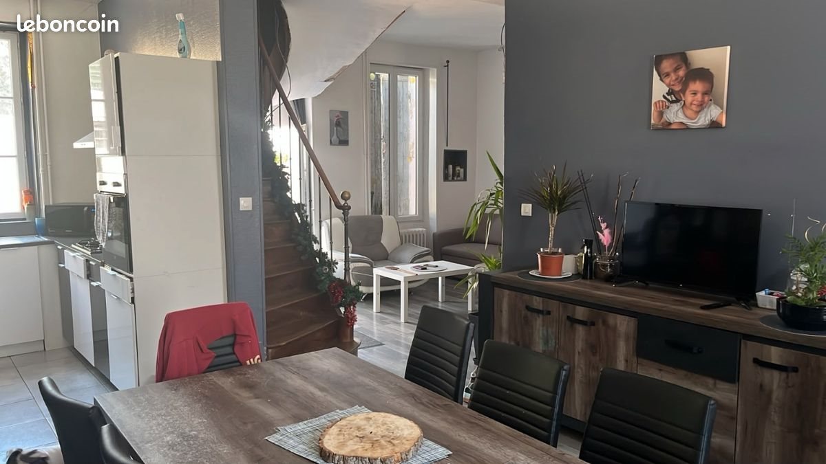 Maison à louer, 136m², Fresnay-sur-Sarthe