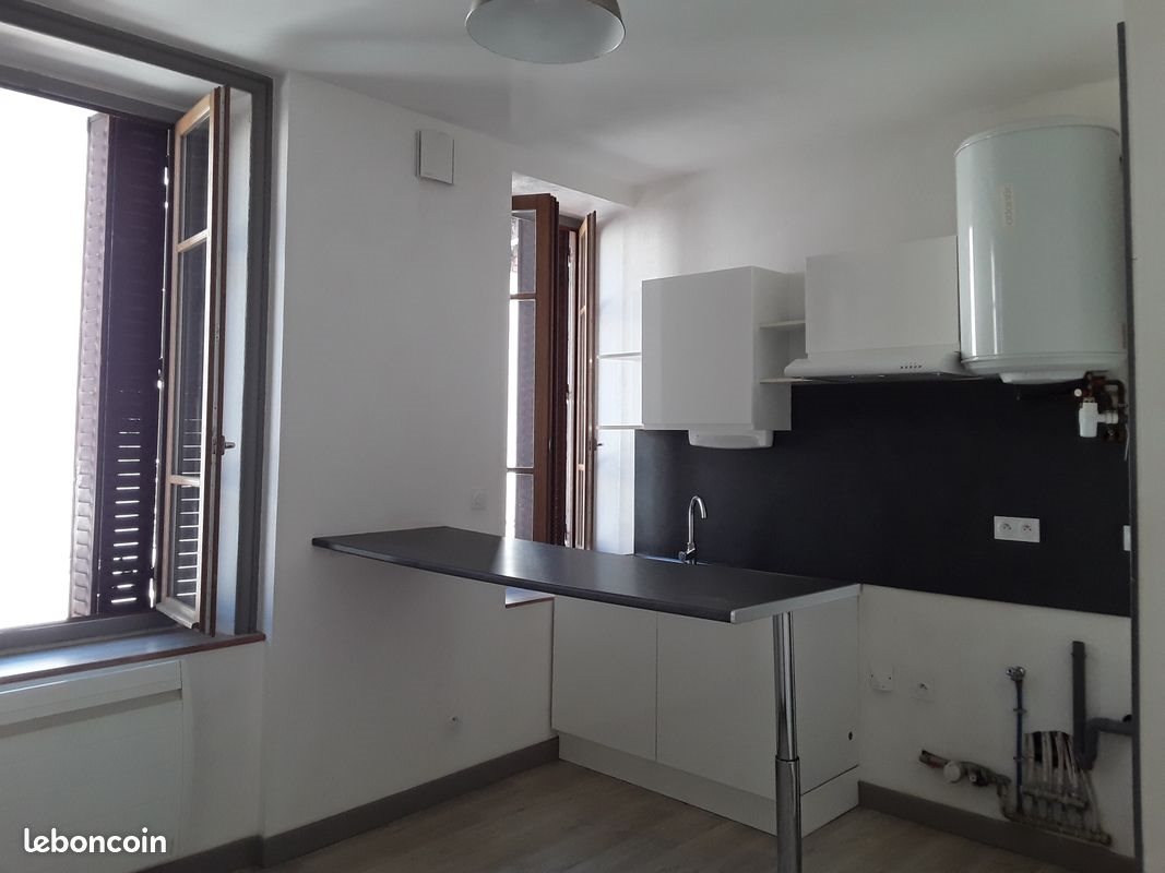 Appartement à louer, 38m², Courpière