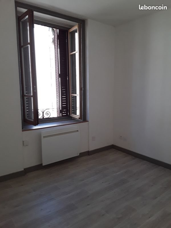 Appartement à louer, 38m², Courpière