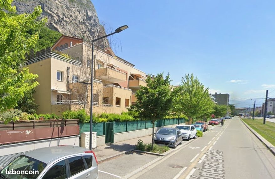 Appartement à vendre, 613m², Saint-Martin-le-Vinoux