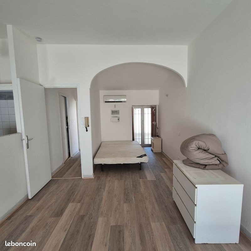 Appartement à louer, 29m², Beaucaire
