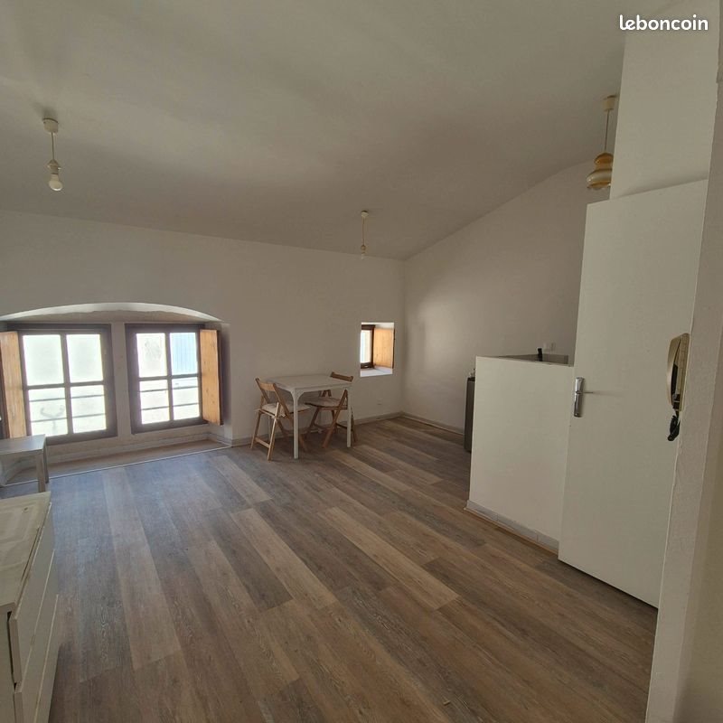Appartement à louer, 29m², Beaucaire