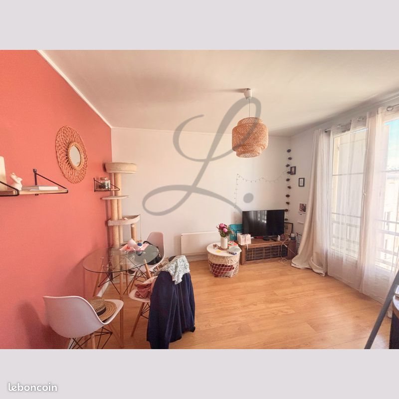 Appartement à louer, 45m², Colombes