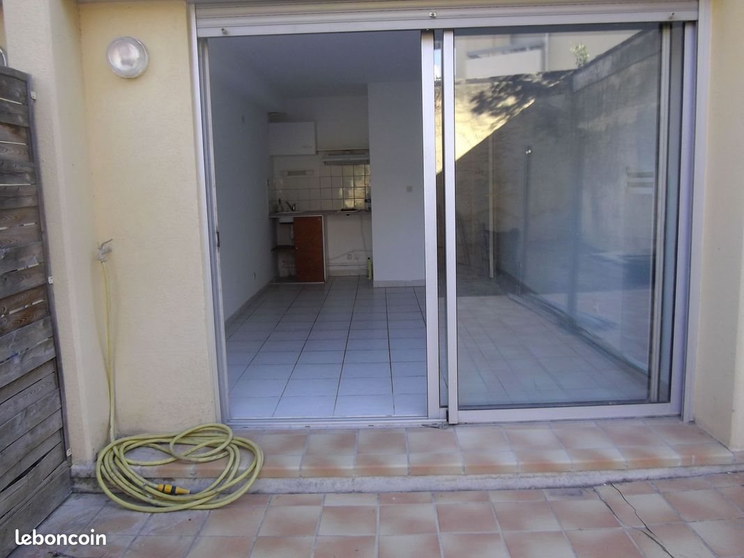 Appartement à louer, 20m², Nîmes