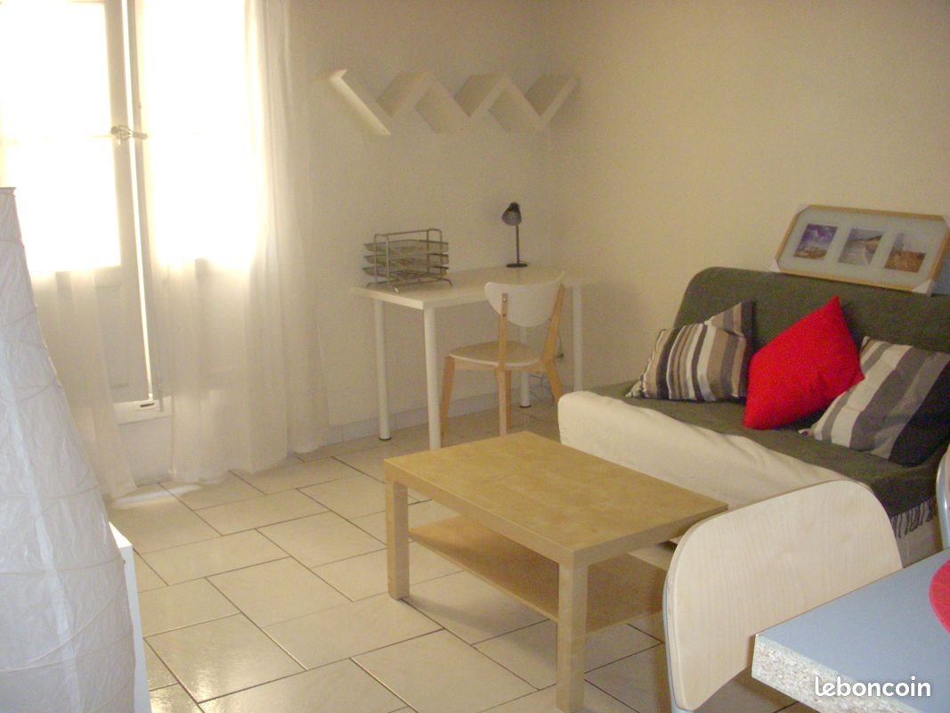 Appartement à louer, 25m², Béziers