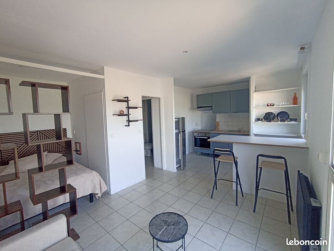 Appartement à louer, 27m², Nîmes