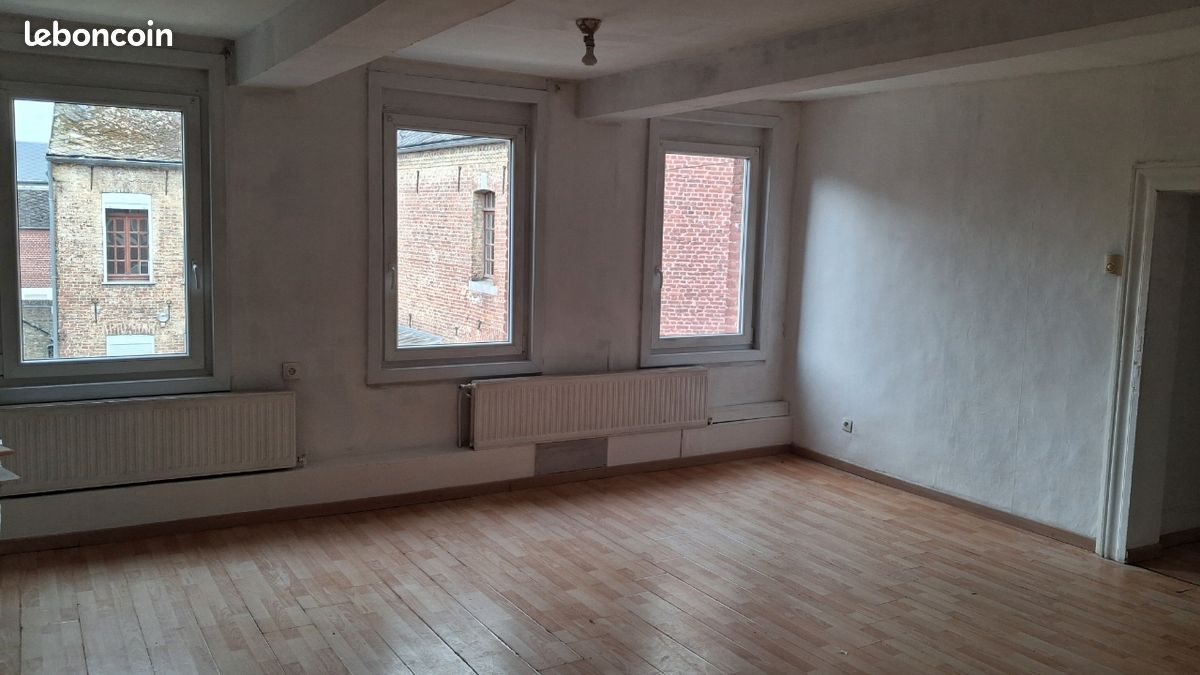Appartement à louer, 65m², Solesmes