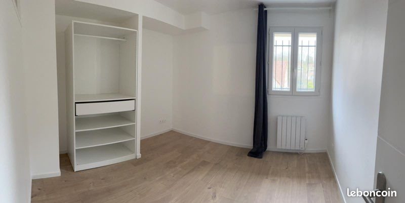 Appartement à louer, 66m², Beynes