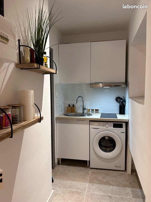 Appartement à louer, 19m², Nîmes