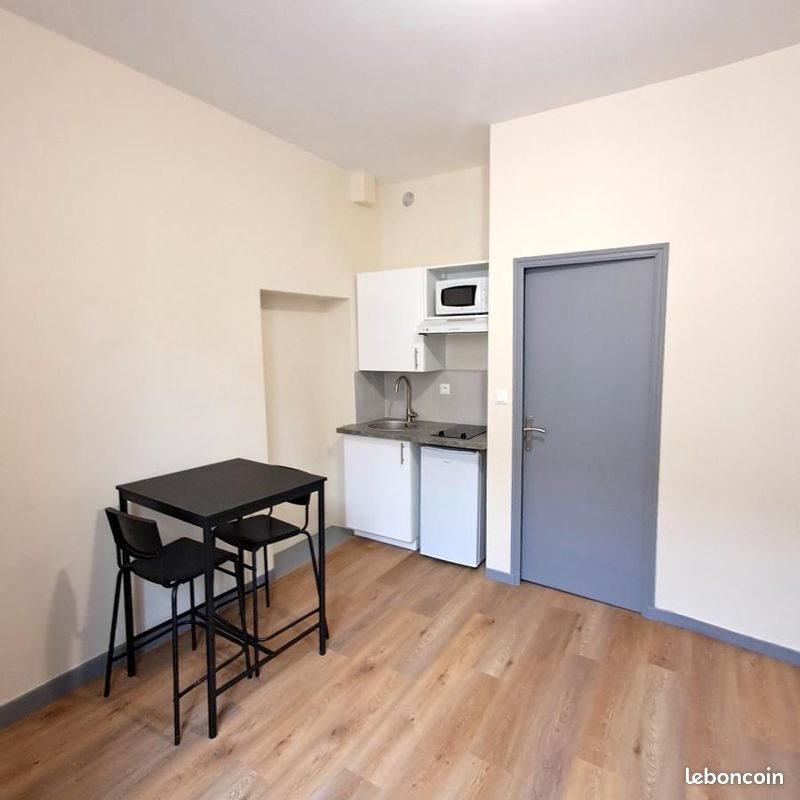 Appartement à louer, 19m², Poitiers